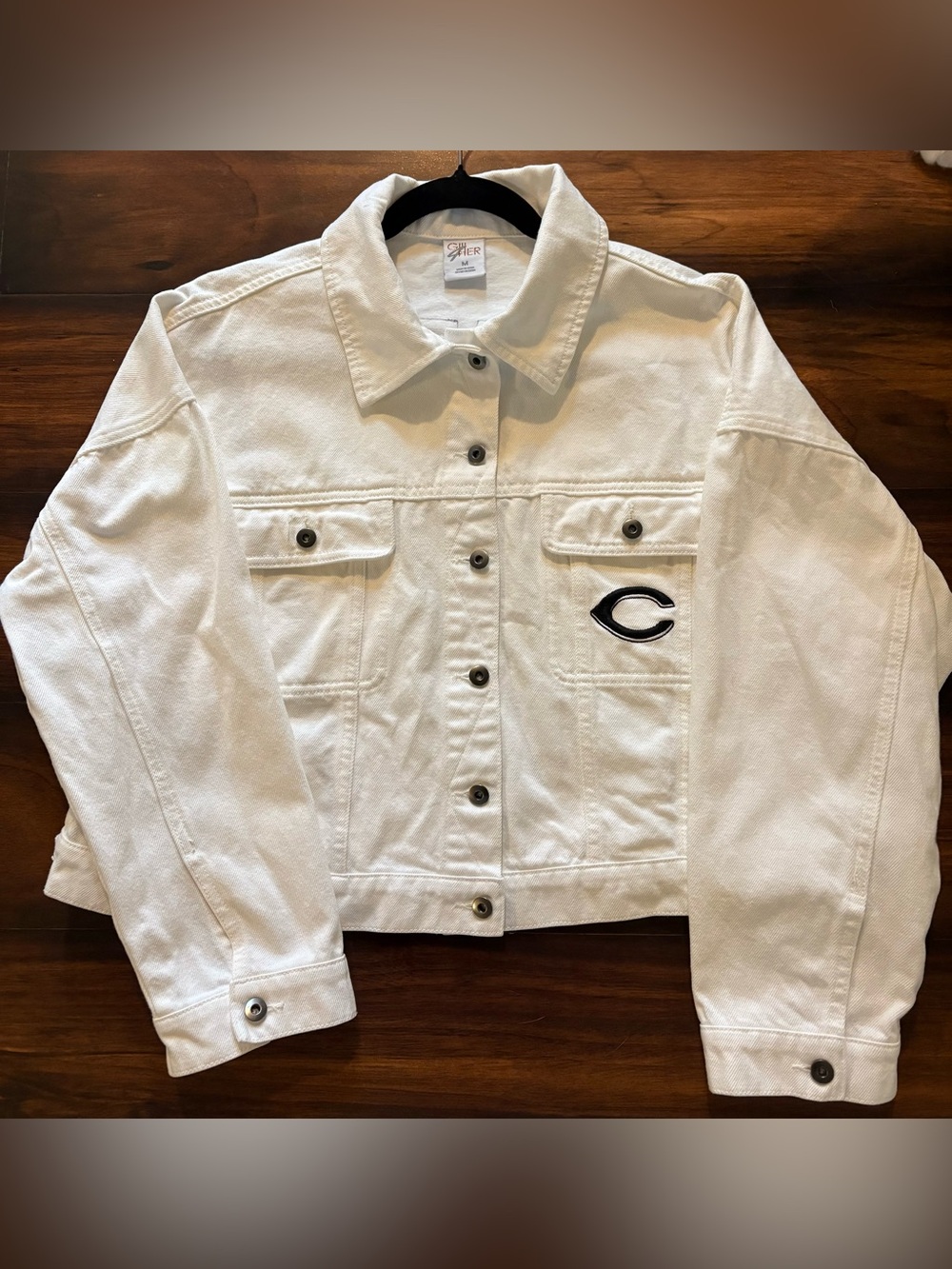 G-lll 4Her White Denim Cincinnati Reds Jacket with Embroidered C and Reds